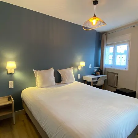 De Bretagne Hotel 3*